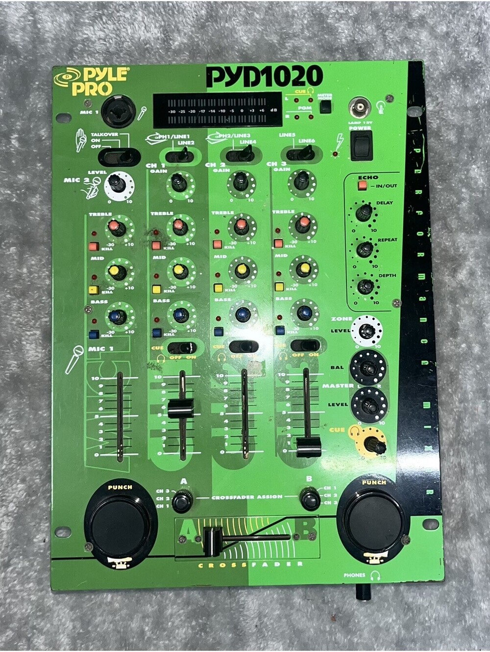 Pyle Pro PYD1020 DJ Mixer Rack Mountable - Works